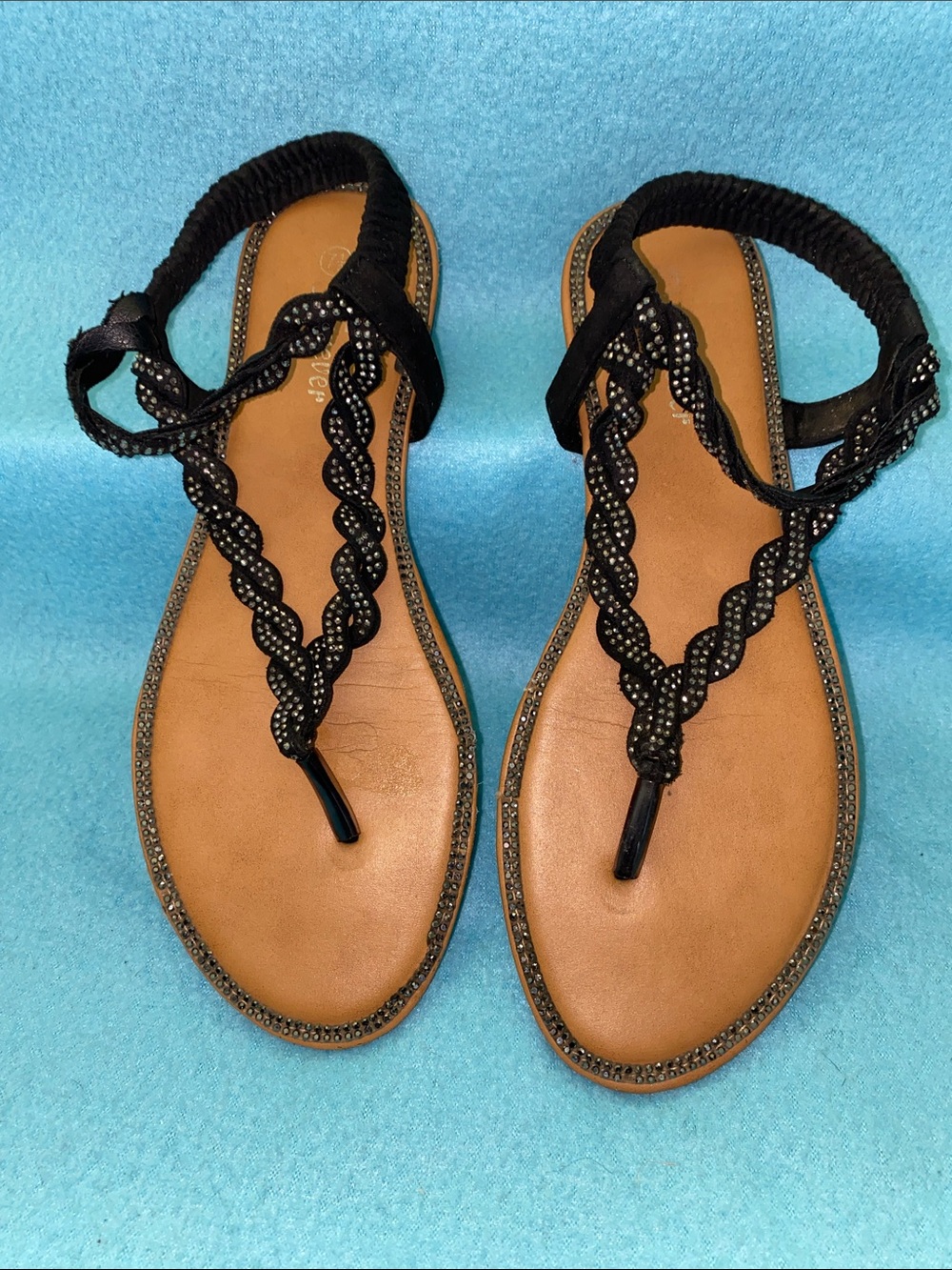 FOREVER Braided rhinestone bling black thong sandals tan footbed flats size 7.5